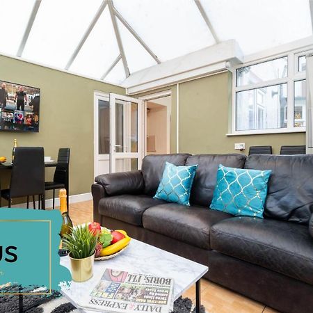 Large 4 Bedroom House - Top Rated - Off-Street Parking - Garden - Sleeps 9 - Contractors - Groups - Pool Table Northfield 外观 照片