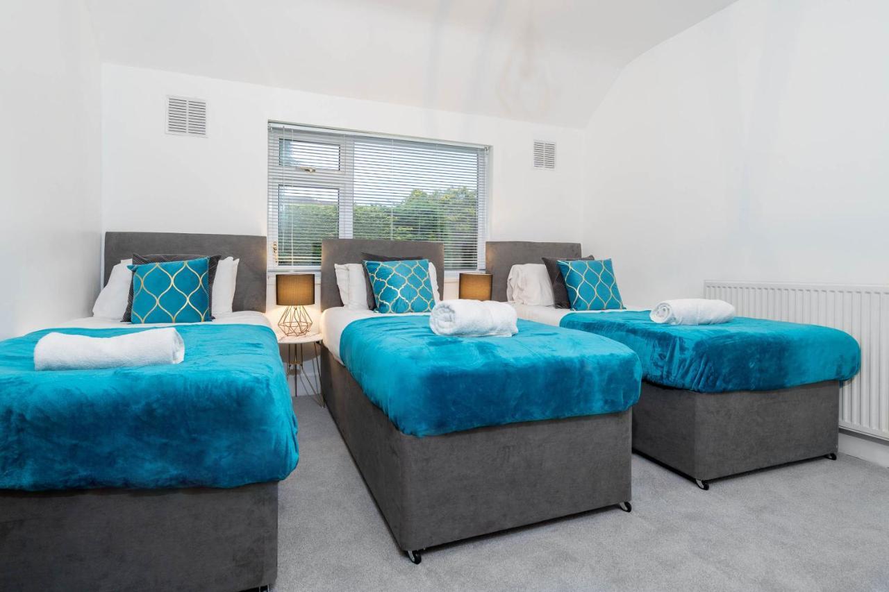Large 4 Bedroom House - Top Rated - Off-Street Parking - Garden - Sleeps 9 - Contractors - Groups - Pool Table Northfield 外观 照片