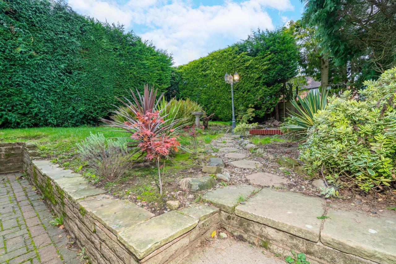 Large 4 Bedroom House - Top Rated - Off-Street Parking - Garden - Sleeps 9 - Contractors - Groups - Pool Table Northfield 外观 照片