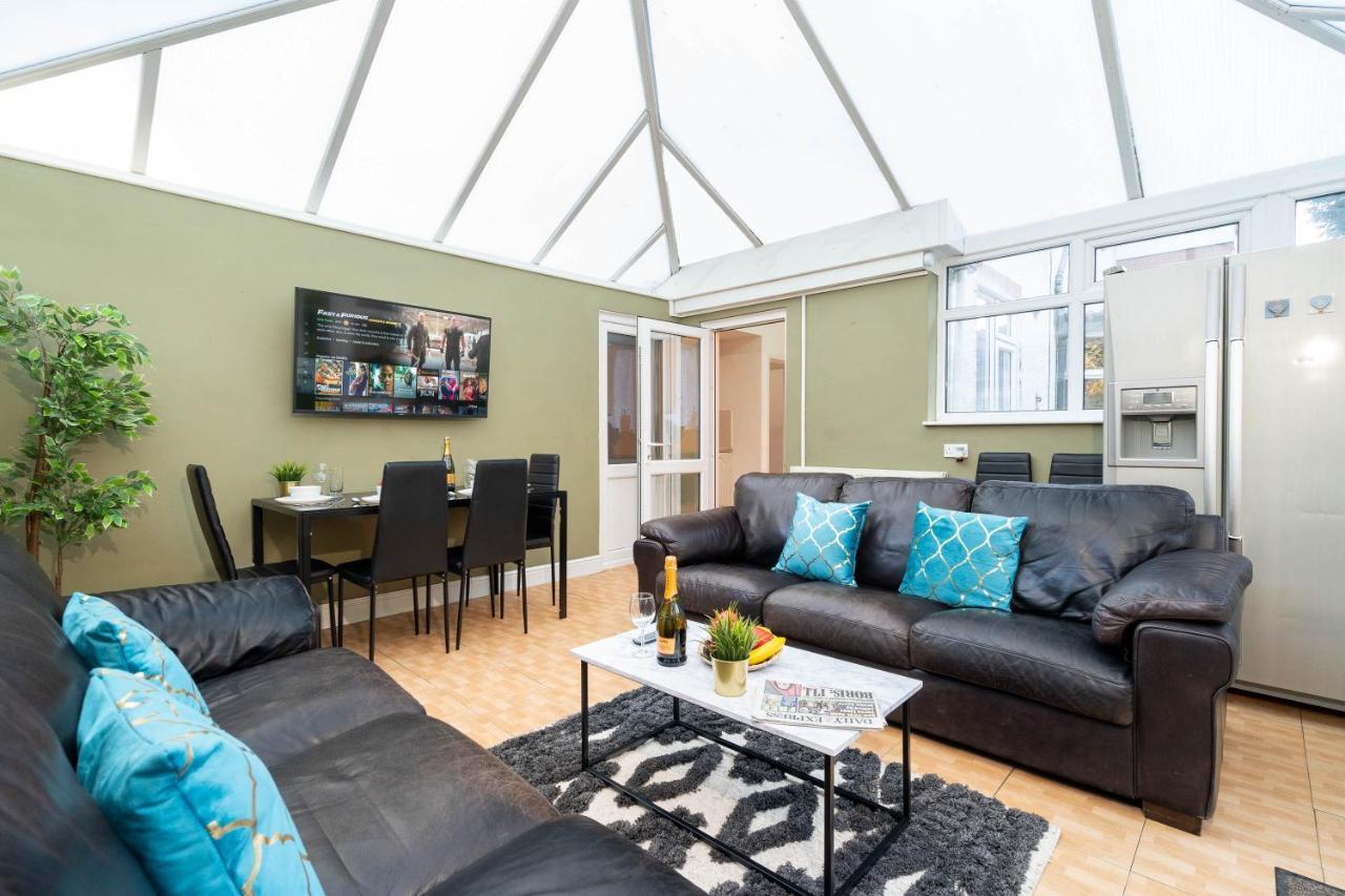 Large 4 Bedroom House - Top Rated - Off-Street Parking - Garden - Sleeps 9 - Contractors - Groups - Pool Table Northfield 外观 照片