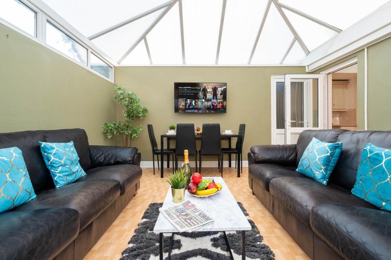 Large 4 Bedroom House - Top Rated - Off-Street Parking - Garden - Sleeps 9 - Contractors - Groups - Pool Table Northfield 外观 照片